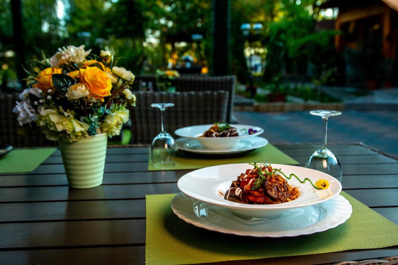 Hotel Restaurant Rustic Alexandria Ngoại thất bức ảnh
